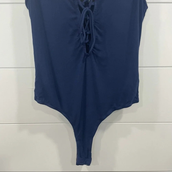 4SI3NNA Lace Up Bodysuit in Navy Blue Size Large - Picture 6 of 13